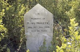 This colour photograph of Paul Molete's grave in Mogopa was taken by Gille de Vlieg on 12 December 1983. Included in SAHA Land Act Project report, 2014.