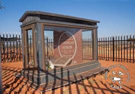 This digital colour image of Momumagadi Ontiretse Moiloa's grave in Braklaagte was taken by Gille de Vlieg for the SAHA Land Act 1913 Legacy Project in June 2013. Included in SAHA Land Act Project report, 2016.