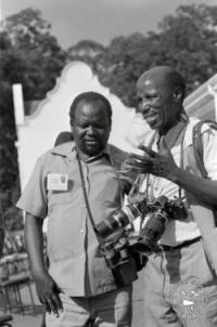 Zenzo Nkobi with another photographer