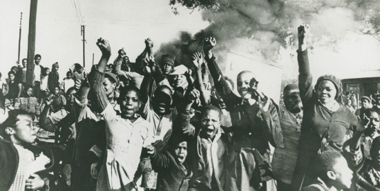 Crowd of young people with posters:16/6/1976. Archived as SAHA collection AL2547_24.2.3